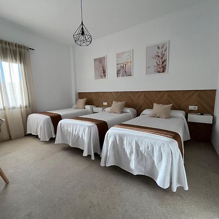 Hostal Parador De Los Llanos Torreorgaz Zewnętrze zdjęcie