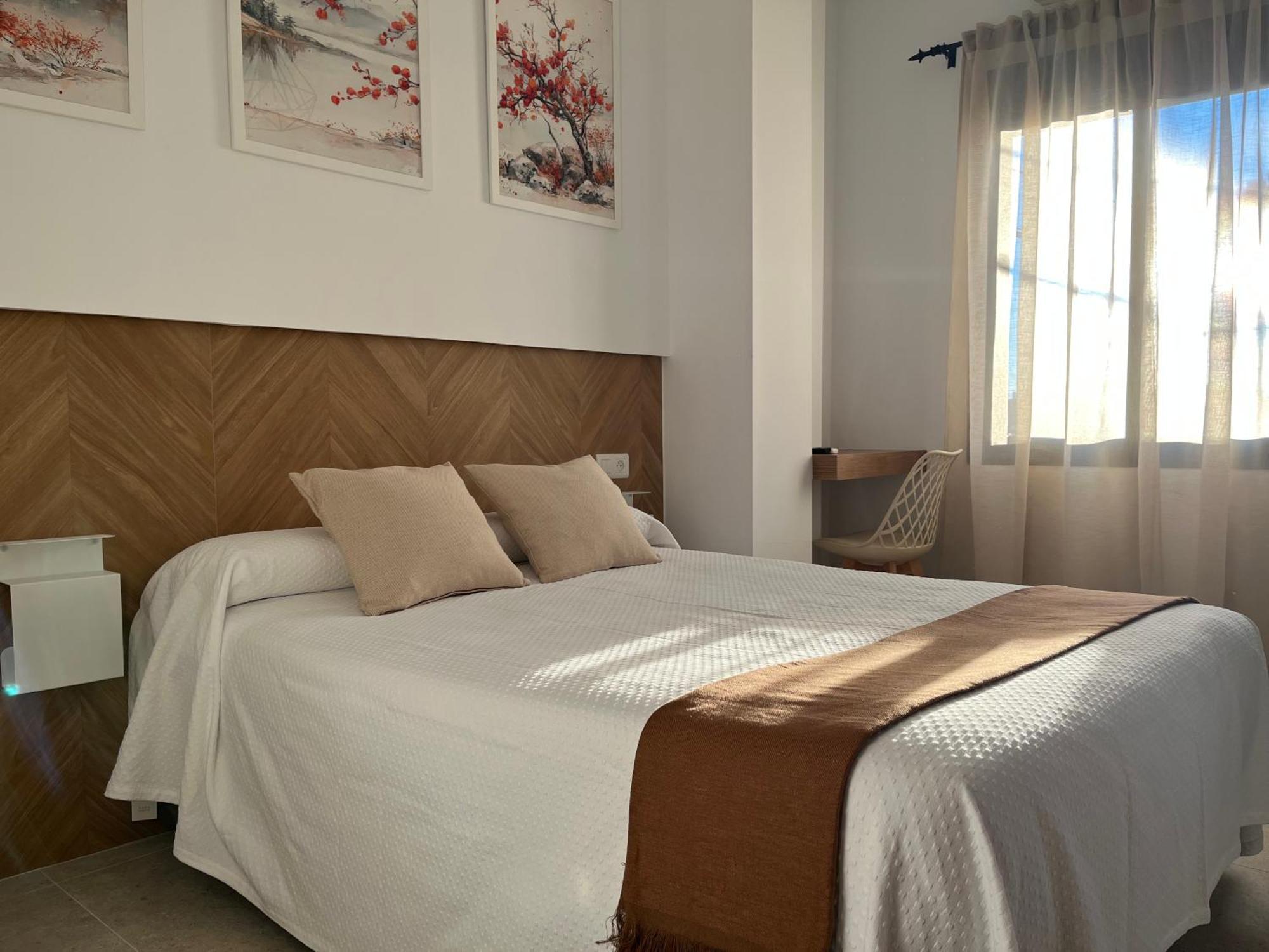 Hostal Parador De Los Llanos Torreorgaz Zewnętrze zdjęcie