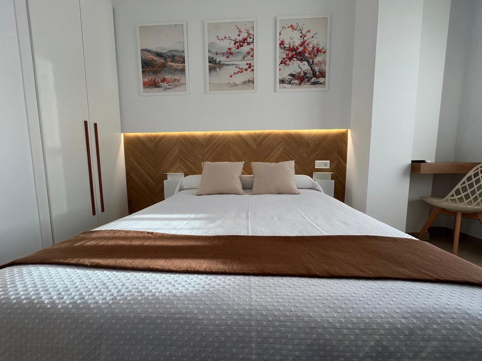 Hostal Parador De Los Llanos Torreorgaz Zewnętrze zdjęcie