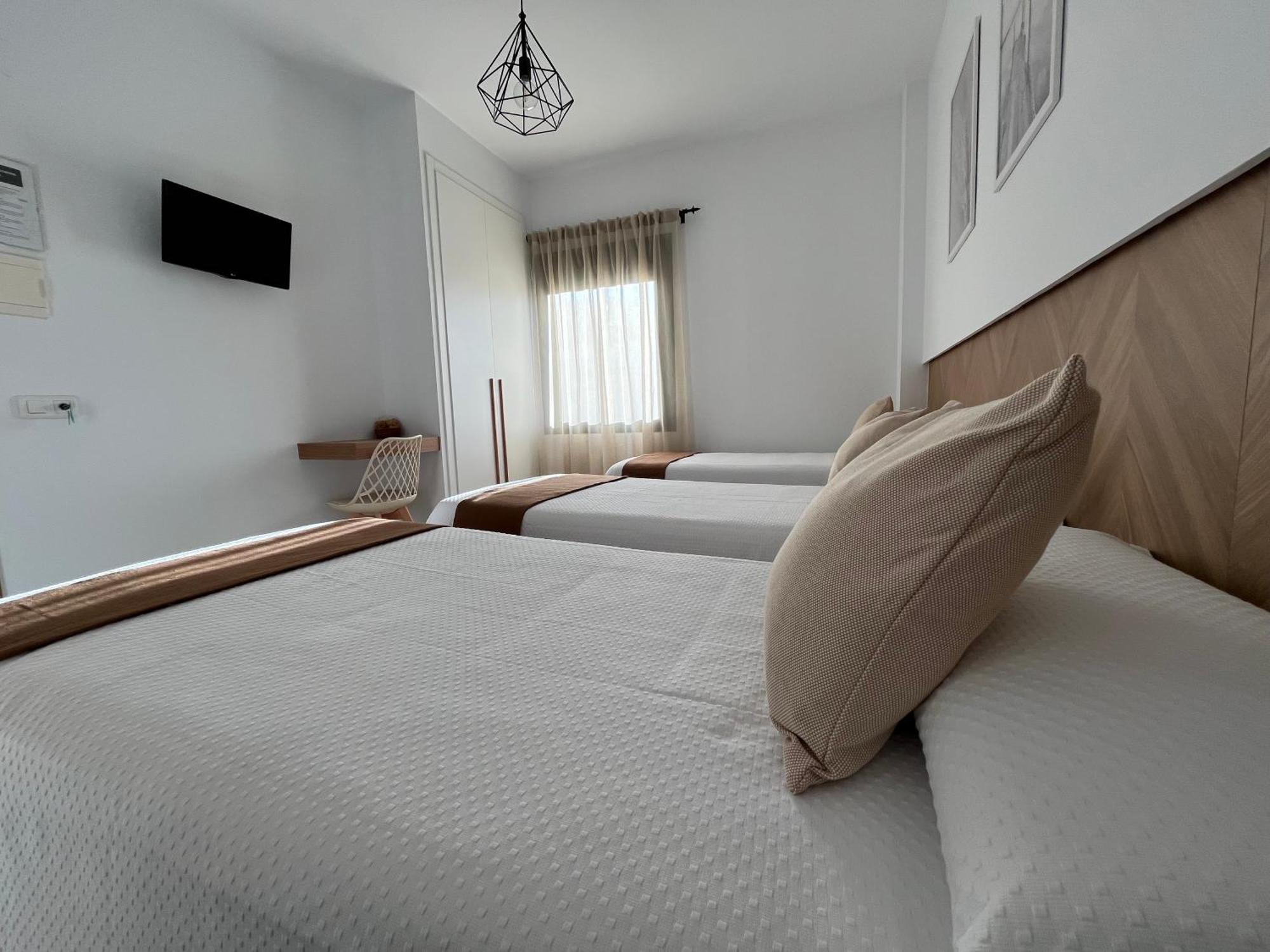Hostal Parador De Los Llanos Torreorgaz Zewnętrze zdjęcie